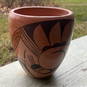 Beautiful Signed, Vintage Hopi Pottery Vase by Renowned Potter Frieda Poleahla